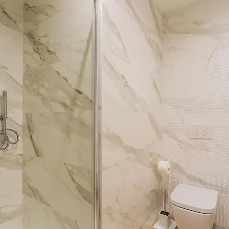 아파트 Verdica10 Luxury - View & Private Parking *