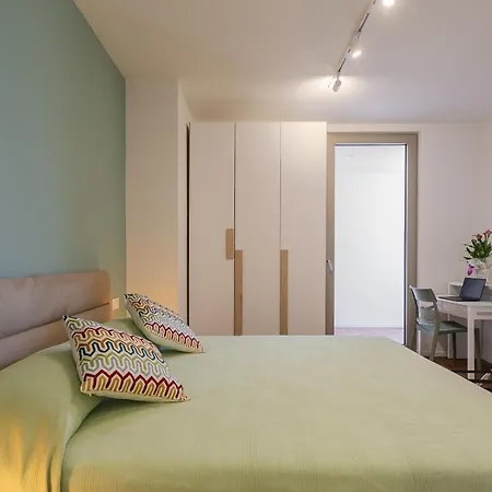 Verdica10 Luxury - View & Private Parking 바리